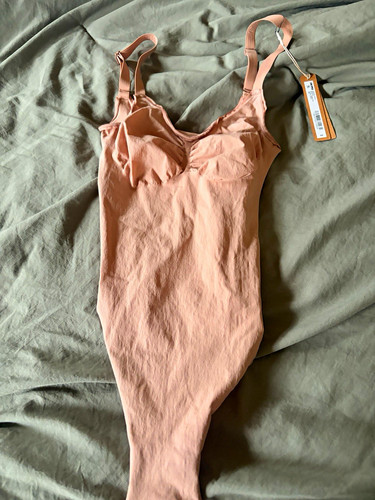 Skims everyday sculpt bodysuit - skims,